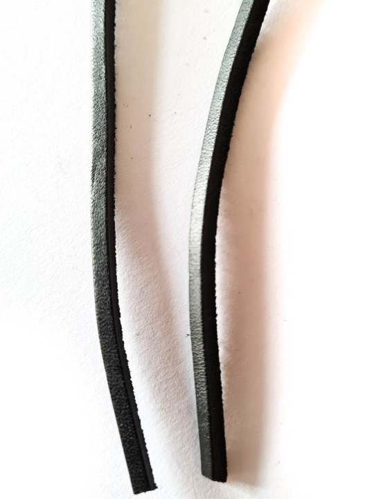 Lanières de cuir carré en cuir 125 / 130 cm