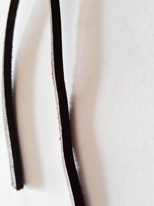 Lanières de cuir carré en cuir 125 / 130 cm