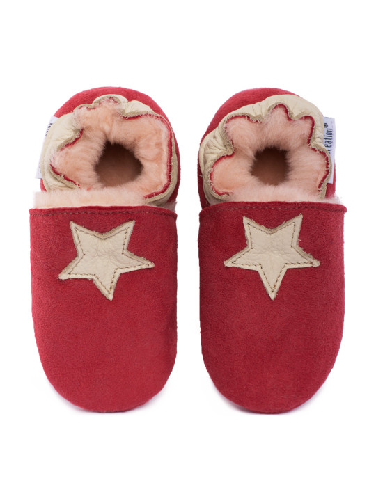 Red woolen slippers, beige star