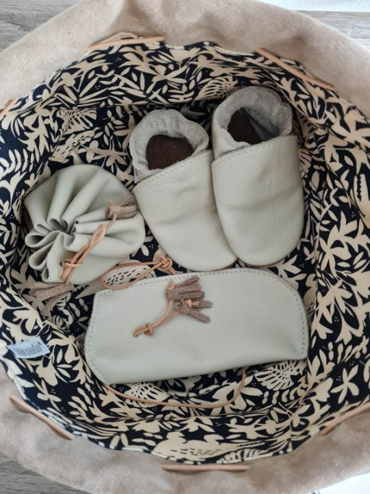 Coffret cadeau complet en cuir avec le prénom