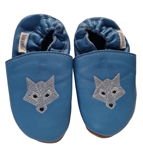 Wolf slippers store