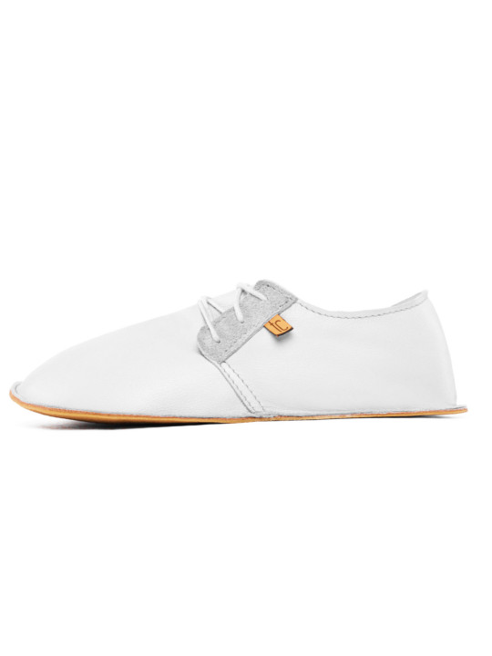 Lace up barefoot shoes