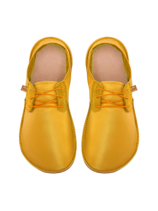 Lace up barefoot shoes