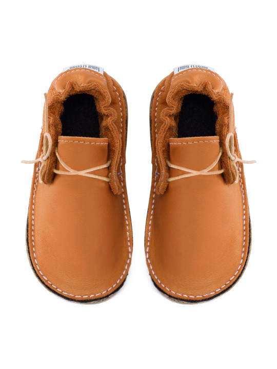 barefoot moccasins leather autumn spring woman man