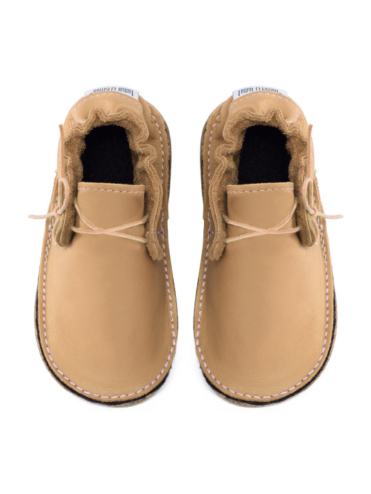 barefoot moccasins leather autumn spring woman man