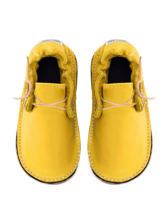 barefoot moccasins leather autumn spring woman man