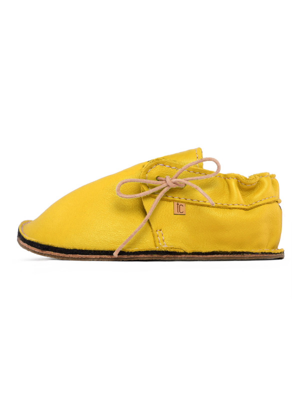 barefoot moccasins leather autumn spring woman man