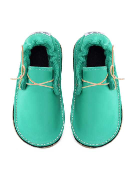 barefoot moccasins leather autumn spring woman man