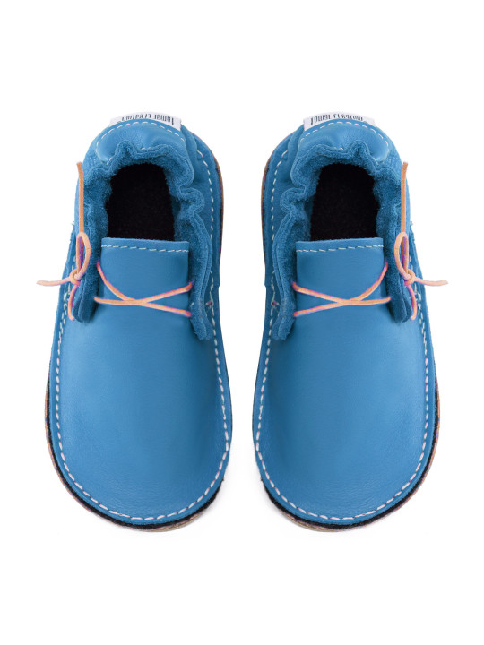 barefoot moccasins leather autumn spring woman man