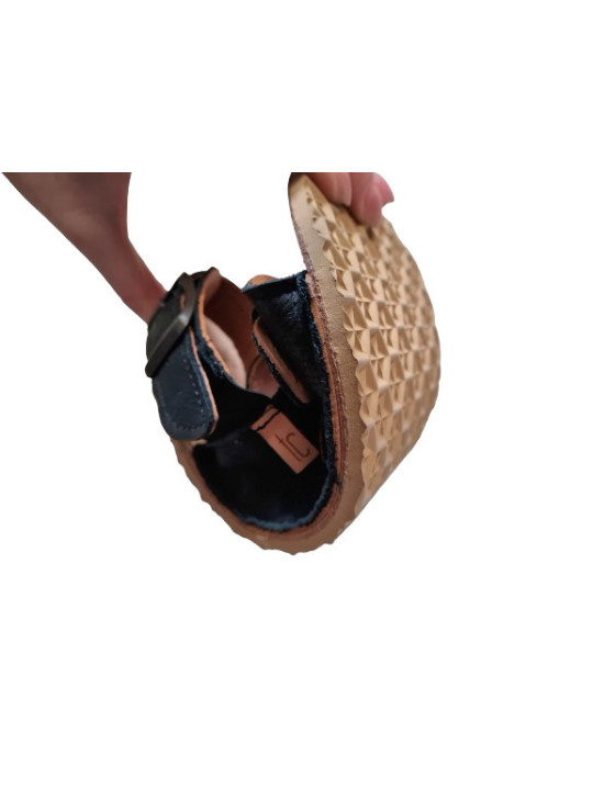 Nastaviteľné barefoot kožené sandále s prackou