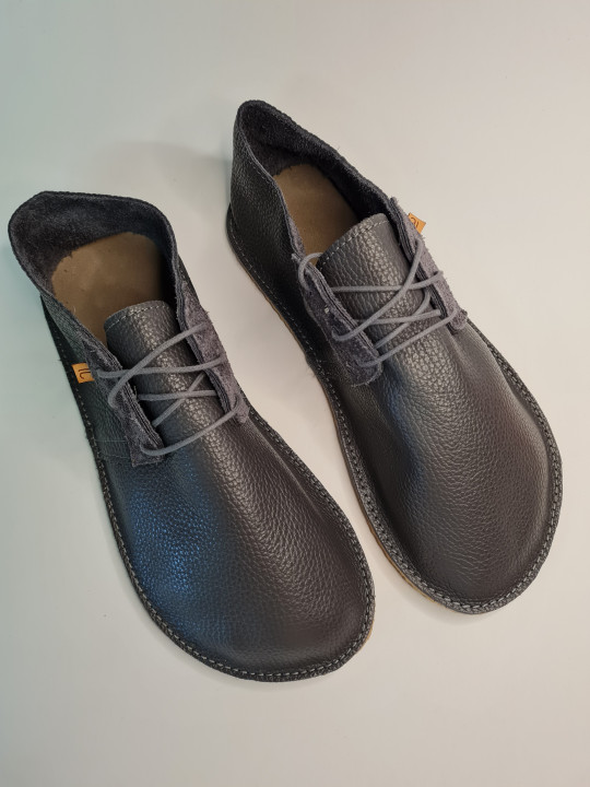 Lace up barefoot shoes fog