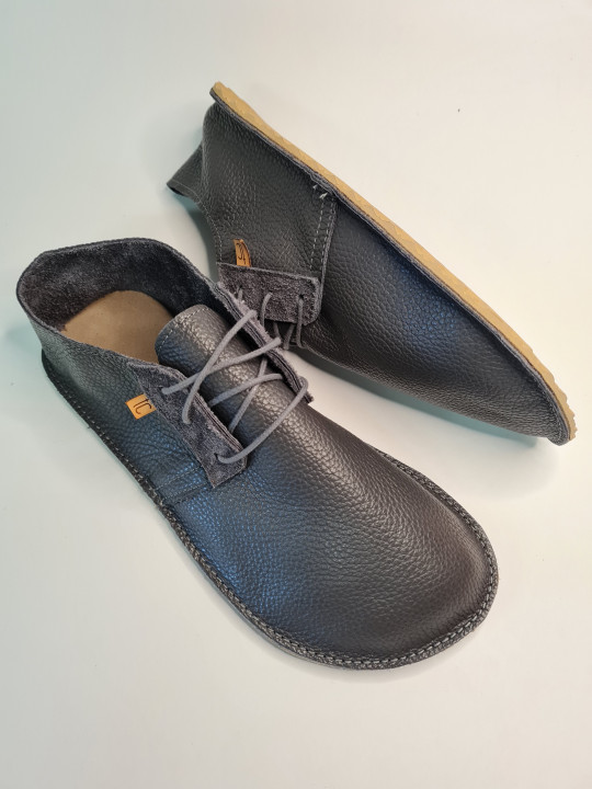 Lace up barefoot shoes fog