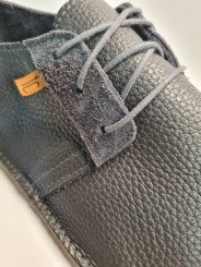 Lace up barefoot shoes fog