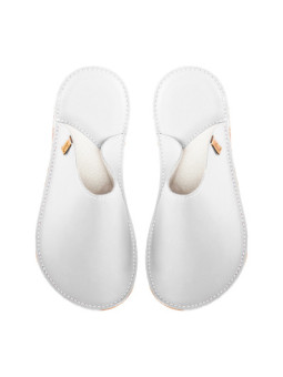 našuchovacie kožené papuče 