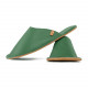 pantoufles en cuir vert avocat