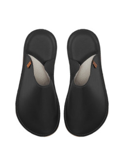 našuchovacie kožené papuče 