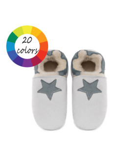 Pantoufles peau lainée blanche, pois cream