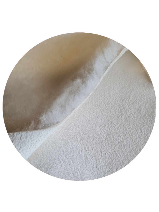 Petite gomme en peau lainée blanche choix du décors