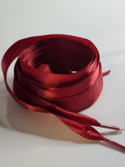 Lacets en satin bordeaux