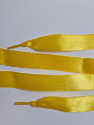 Lacets en satin jaune moutarde
