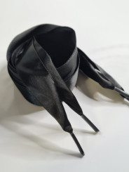 Lacets en satin noir