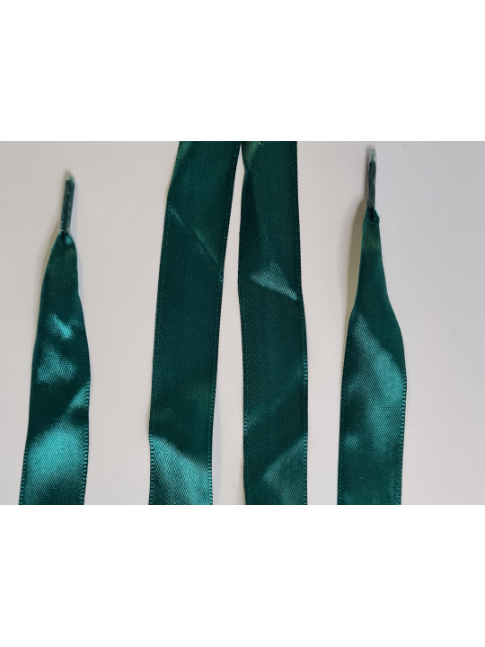 Lacets en satin vert