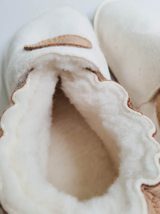 Chaussons mouton motif coloré