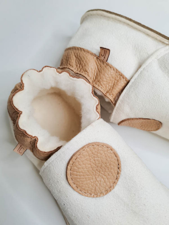 Chaussons mouton motif coloré