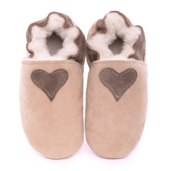 Brown woolen slippers, heart