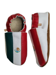 flag of Mexico on slippers
