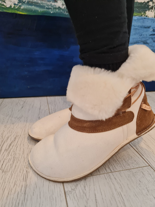 Bottines en peau lainée