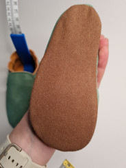 capačky vegan pastelovo zelené