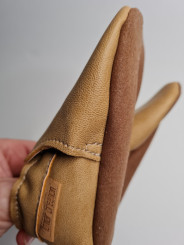 vegan slippers brown