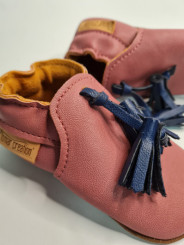 chaussons vegan rose avec pompons