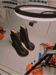 Bottines minimalistes en cuir noir