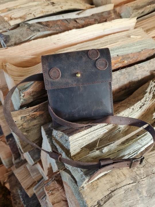 Porte Shurikens en Cuir