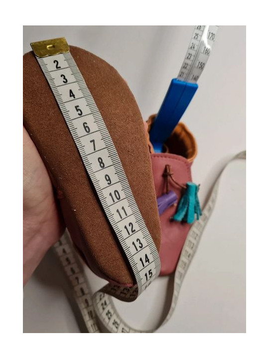 vegan slippers pink with pompoms