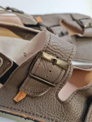 Minimalist wide and soft triple buckle  ajustable flat sandals