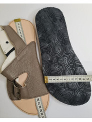 Minimalist wide and soft triple buckle  ajustable flat sandals