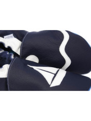 Chaussons cuir souple petit bateau bleu