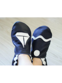 Chaussons cuir souple petit bateau bleu