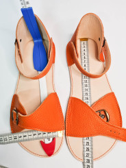 with adjustable buckle  flat sandals barefoot shoes wide in leather