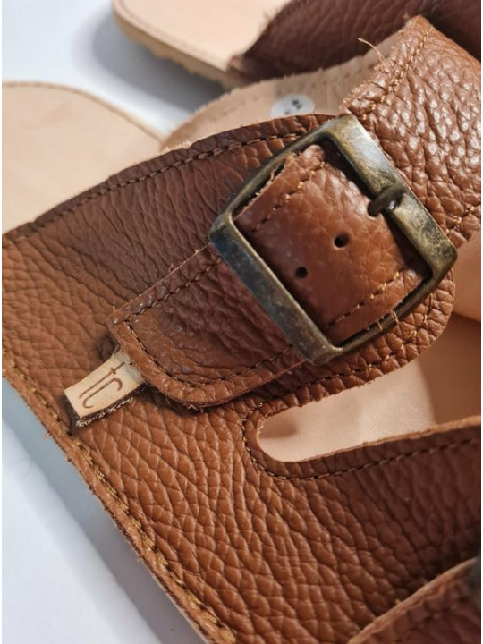 Minimalist wide and soft double buckle flat sandals