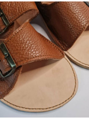 Minimalist wide and soft double buckle flat sandals