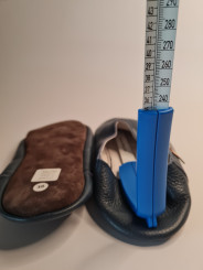 Babouche slippers are organic and blue in color