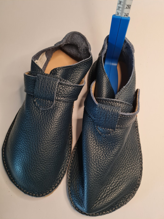 Zippy in stock size 37