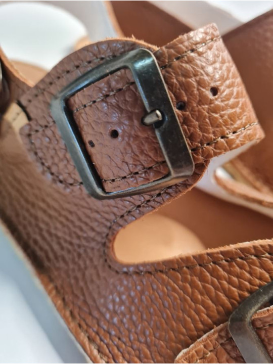 Sandales ajustables trois boucles en cuir barefoot