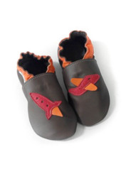 Avion et fusée chaussons souples en cuir garcon