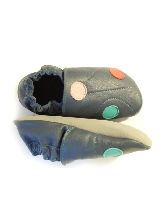 Pois pastels sur fond bleu chaussons souples en cuir