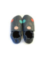 Pois pastels sur fond bleu chaussons souples en cuir